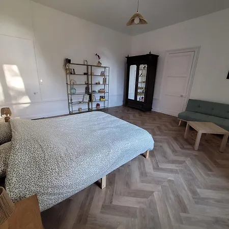 De Charme Dans Maison De Maître Appartement Surgères