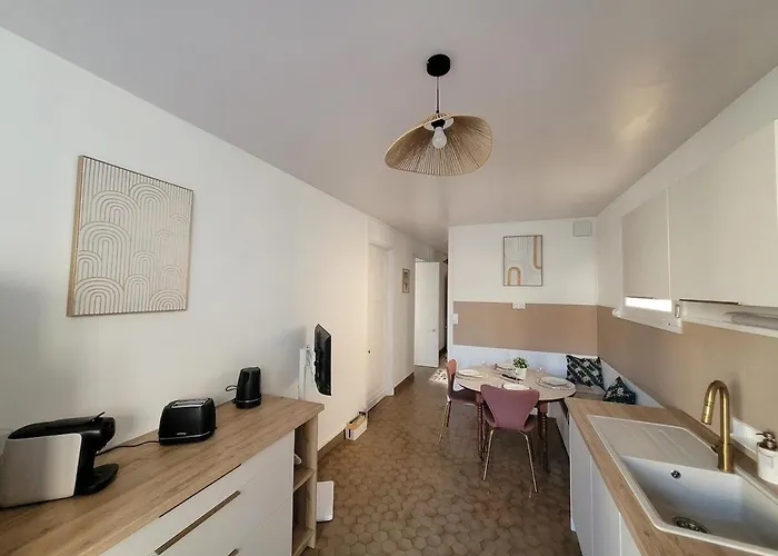 De Charme Dans Maison De Maitre Apartamento Surgères